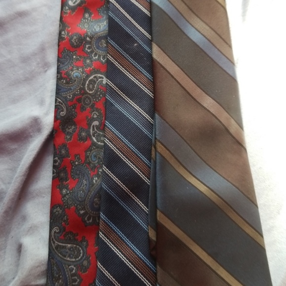 Men Ties - Picture 2 of 3
